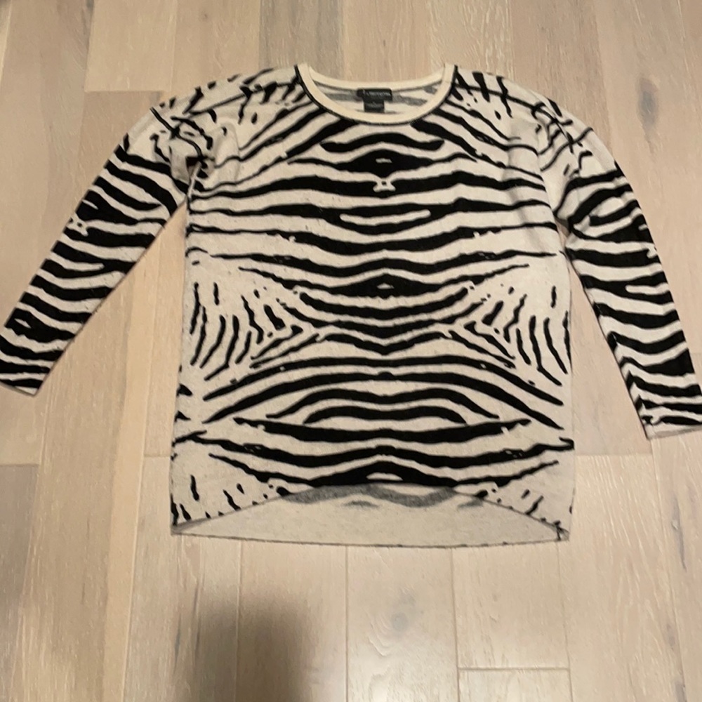 Bloomingdale cashmere sweater